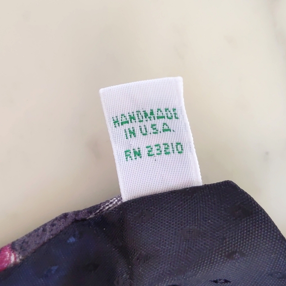 NWOT. Emilio Pucci 100% Italian Silk Tie with Multicolor Design Pattern. - Picture 6 of 6